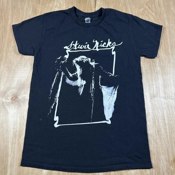 Stevie Nicks Tour 2023 Concert T-Shirt Black Cotton Short Sleeve Size Small - Picture 1 of 6